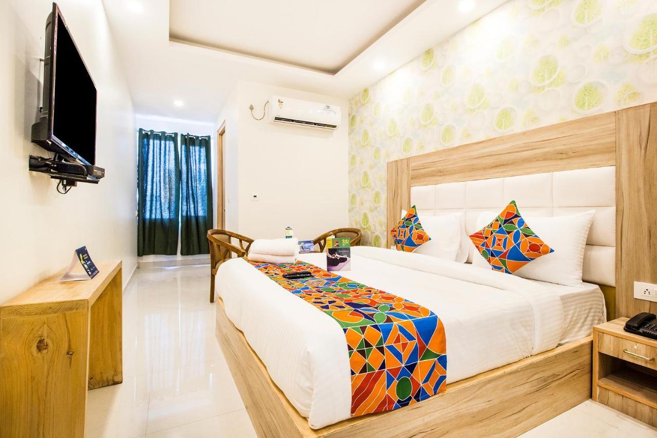 Fabhotel Modesty Delhi Airport Neu-Delhi Exterior foto