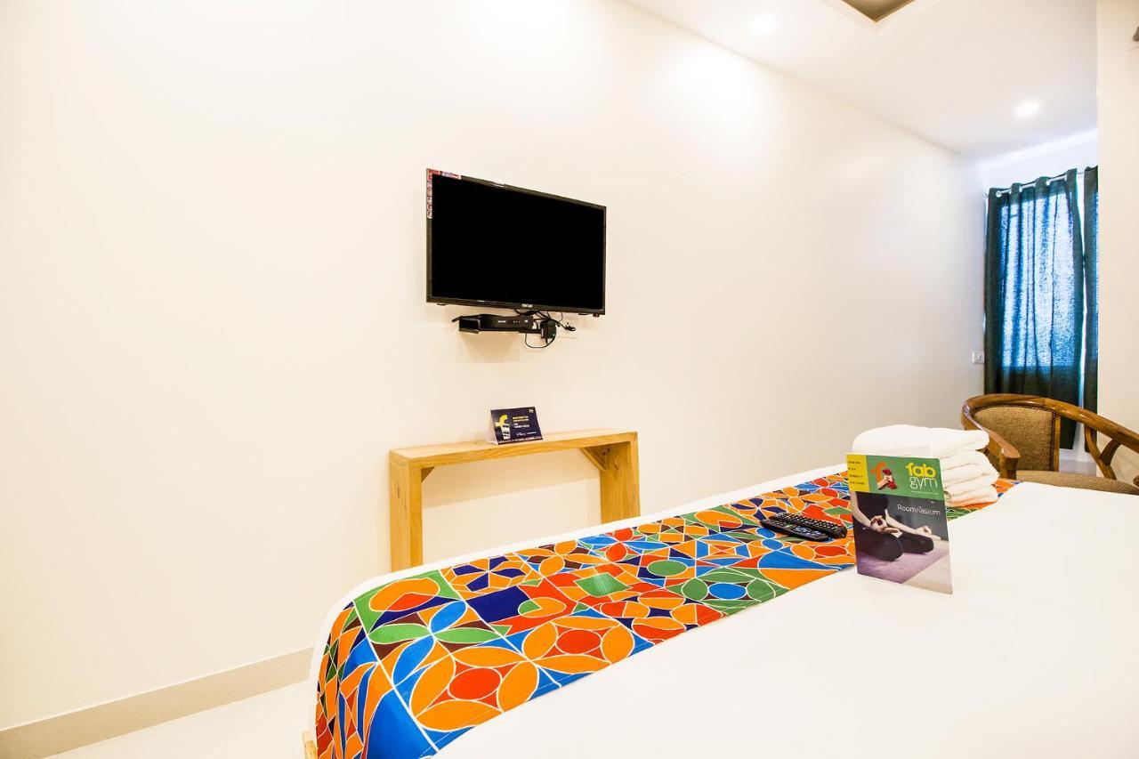 Fabhotel Modesty Delhi Airport Neu-Delhi Exterior foto